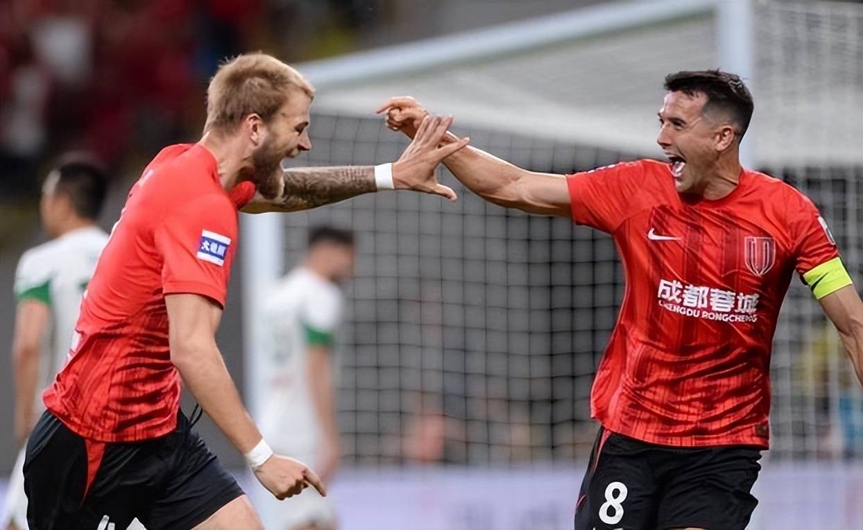 关于荷甲赛前走向成谜，成都蓉城调整名单，震撼外界，资深球员宣示担当的信息