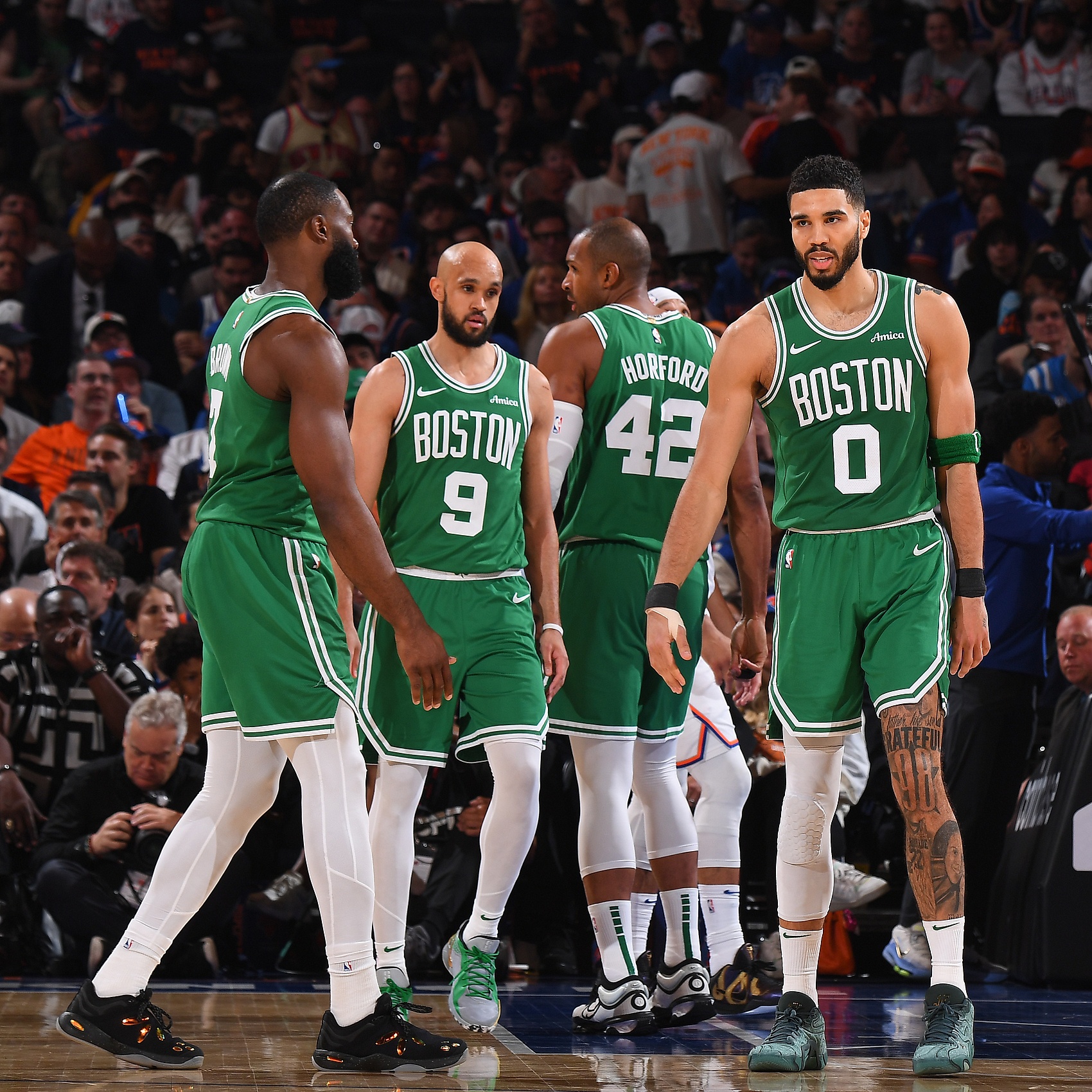 今晨全明星赛焦点战；波士顿凯尔特人临场应变；底气十足；阵容厚度经受考验(波士顿凯尔特人队的新消息)