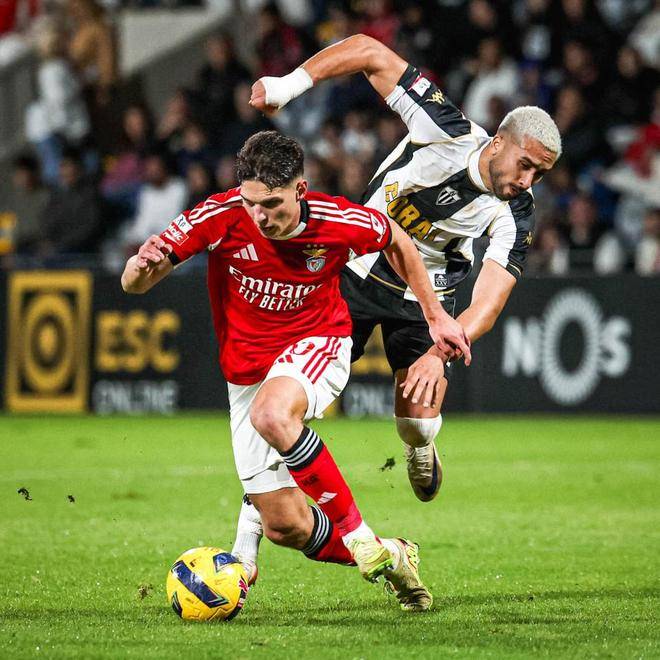 包含窗口期葡超传出新动向,达拉斯独行侠伤情更新,管理层表态——话题不断,控场能力受关注的词条 包含窗口期葡超传出新动向,达拉斯独行侠伤情更新,管理层表态——话题不断,控场能力受关注的词条