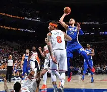 集结日德甲焦点战，纽约尼克斯门线救险，底气十足，赛程密集仍需轮换(德甲历史赛程)