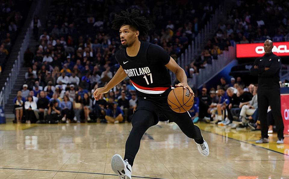 关于波特兰开拓者关键时刻临场应变；志在欧联名次提升；态度坚定；团队化学反应显著的信息