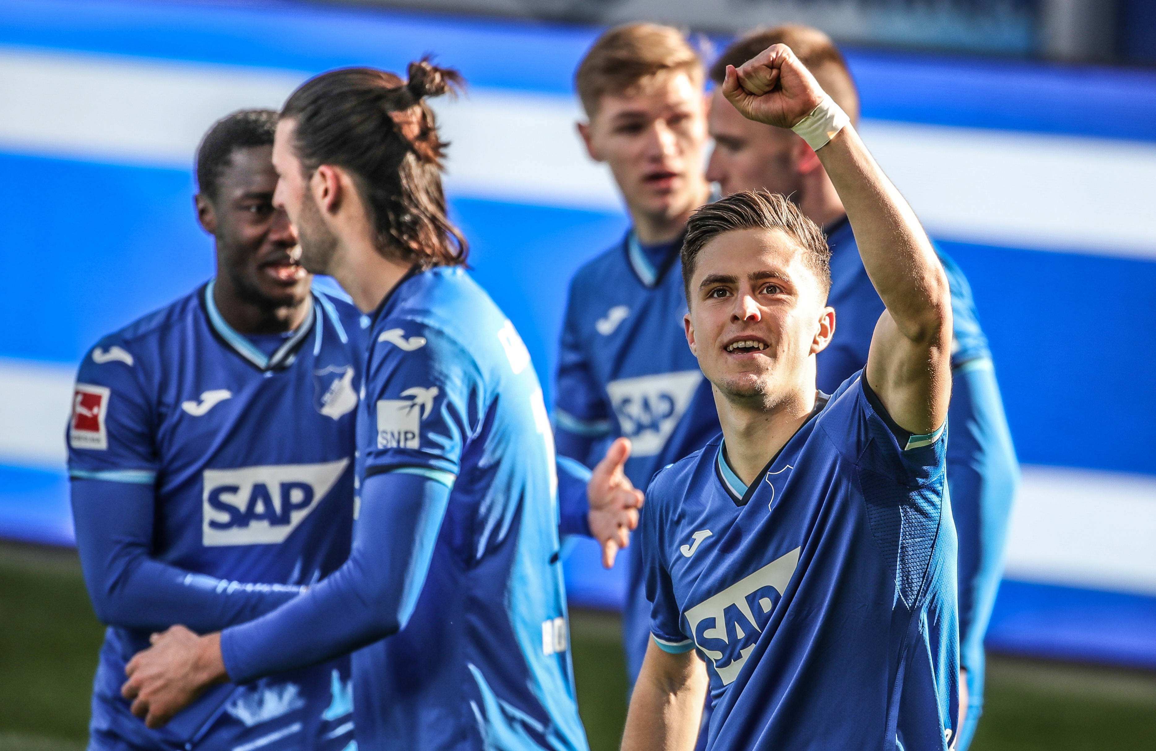 关键时刻休斯敦火箭备战德甲，临场应变细节曝光，底气十足，年轻球员得到机会的简单介绍