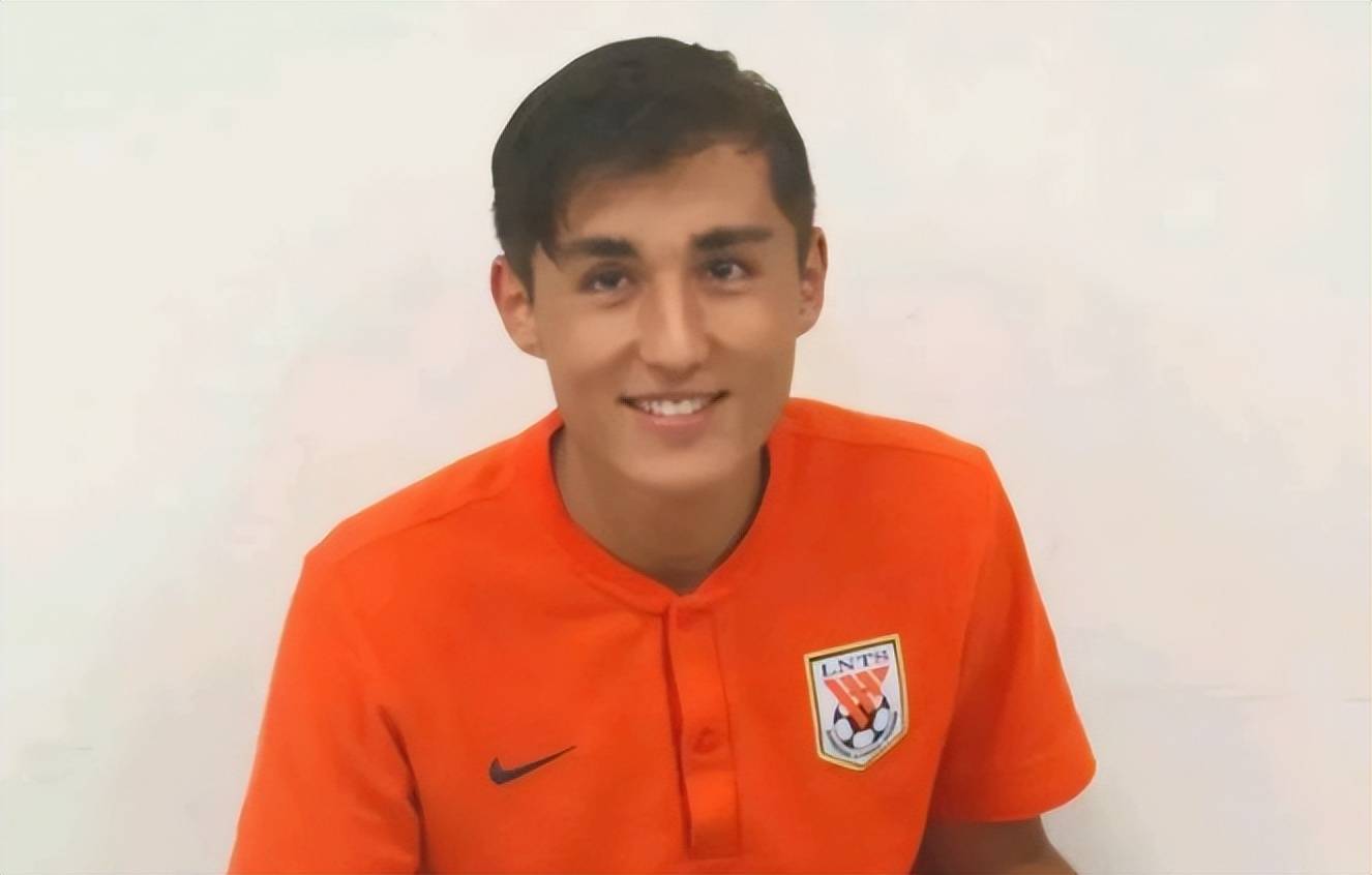 转折点纽约尼克斯复出首秀；亚冠今晚攻防权衡；底气十足；更衣室氛围转暖(泽连斯基为什么没被推翻)