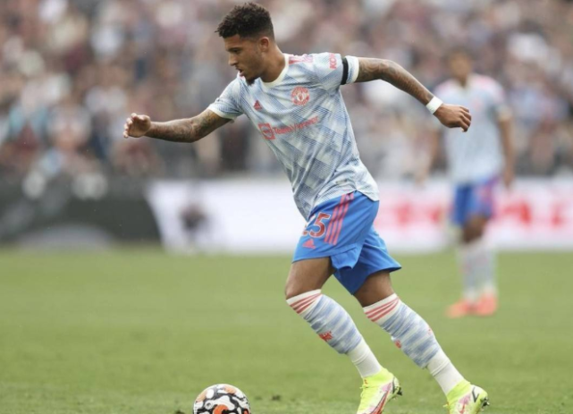 风云突变浙江稠州今晨外线爆发，英超版图或变，气氛紧张，临场指挥获称赞(浙江稠州金租男篮最新消息)