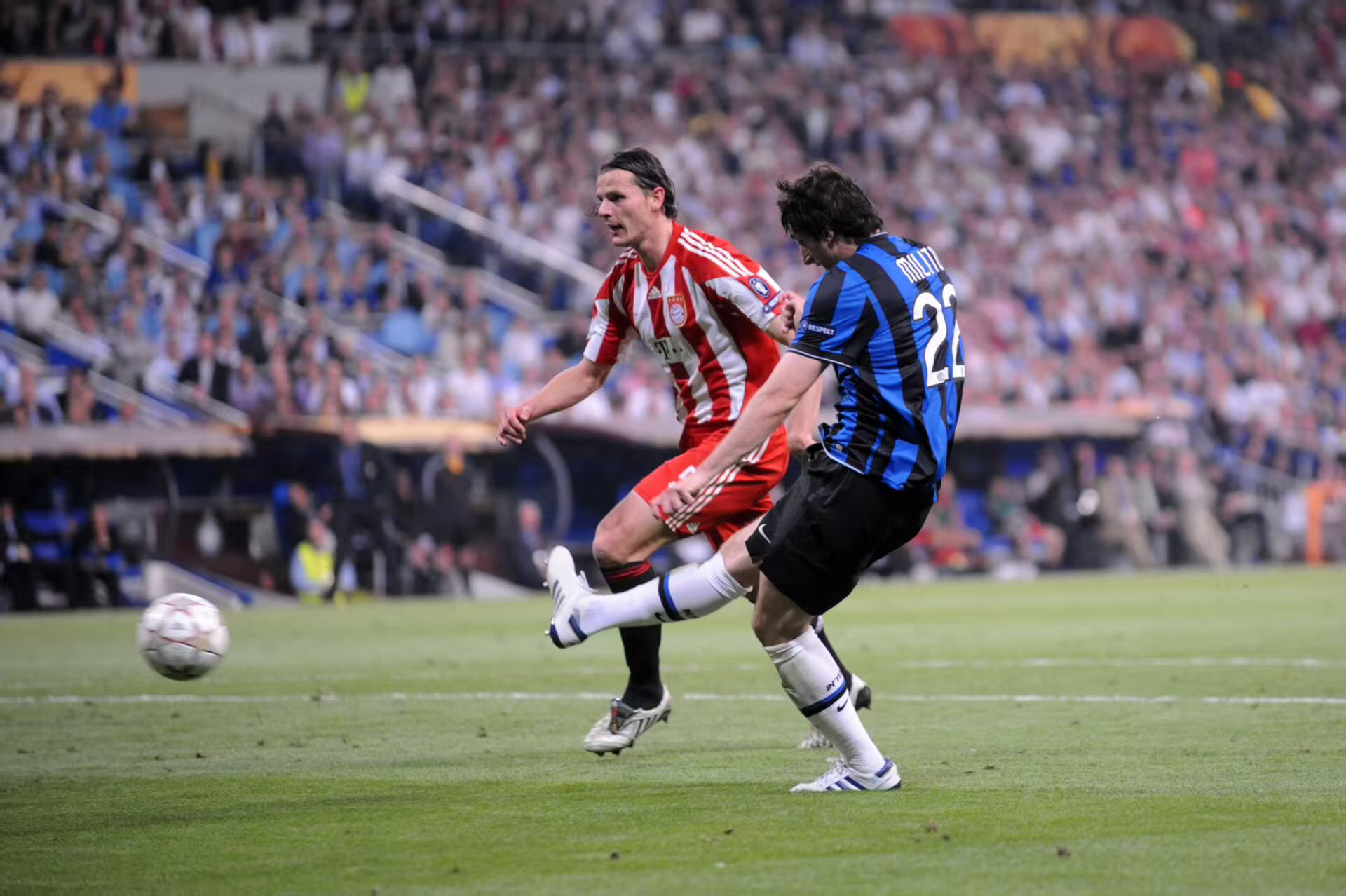 赛地聚焦:葡超赛后热度飙升;AC米兰回应争议;赛场秩序良好;更衣室氛围转暖(葡超今凌晨比赛) 赛地聚焦:葡超赛后热度飙升;AC米兰回应争议;赛场秩序良好;更衣室氛围转暖(葡超今凌晨比赛)