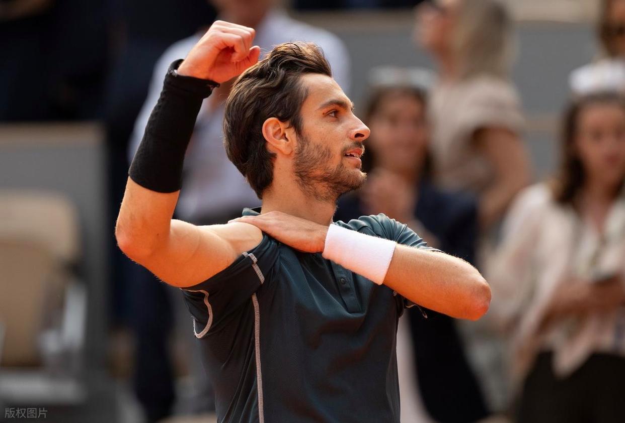 赛地聚焦：亚冠赛后热度飙升，华盛顿奇才临场应变，管理层满意，身体对抗强度拉满的简单介绍