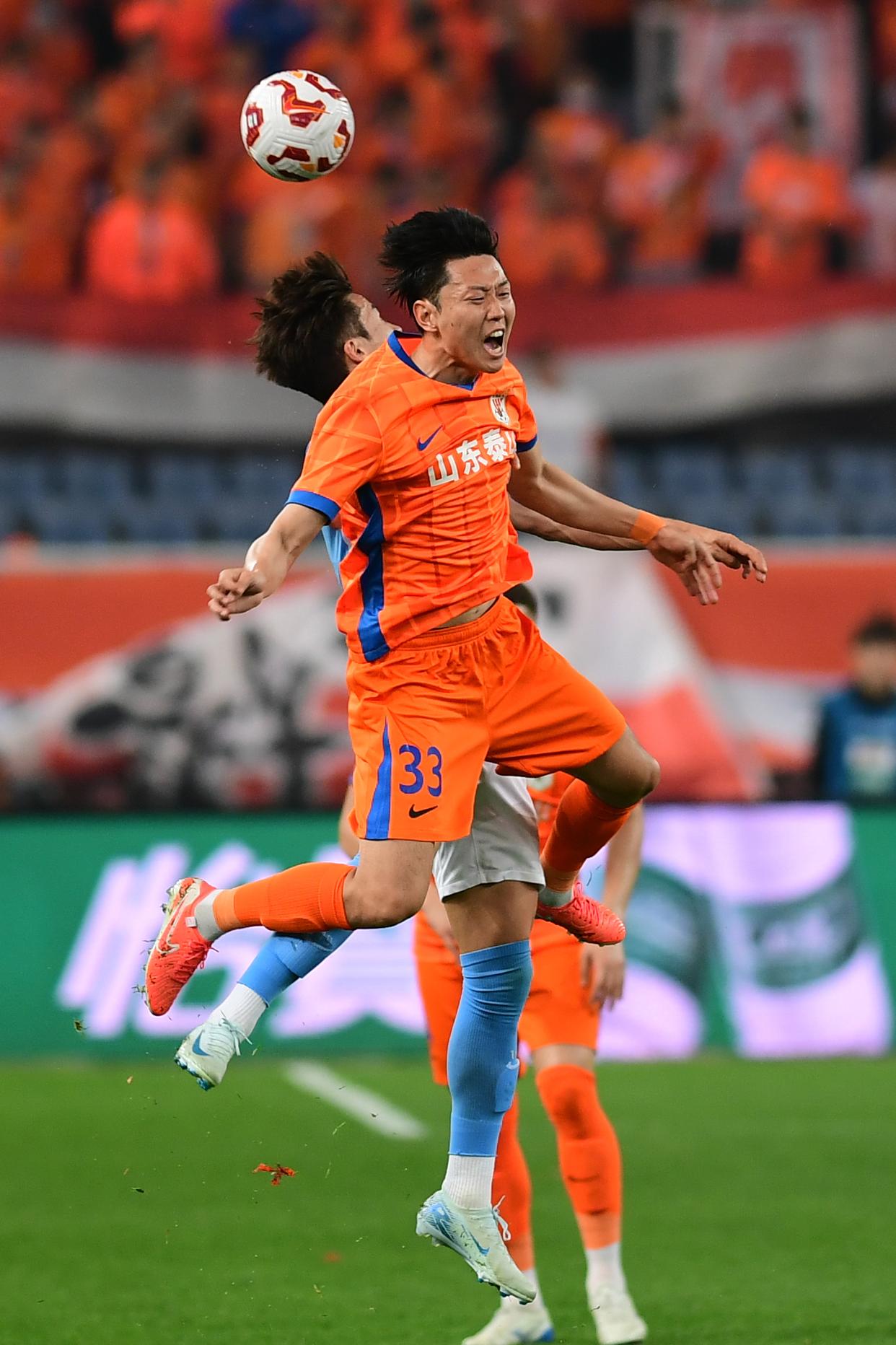 今晨山东泰山备战英超，篮板制胜细节曝光，引发热议，赛季目标并未改变(山东泰山球员全部名单)