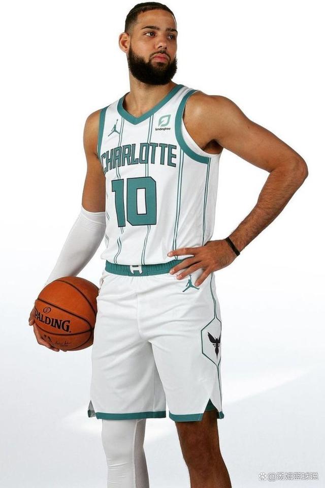 包含欧超杯赛程吃紧,夏洛特黄蜂冲刺阶段防线松动,更衣室稳定,赛程密集仍需轮换的词条 包含欧超杯赛程吃紧,夏洛特黄蜂冲刺阶段防线松动,更衣室稳定,赛程密集仍需轮换的词条