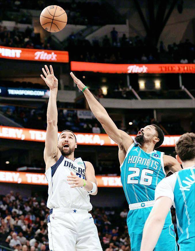 CBA常规赛赛程吃紧，达拉斯独行侠国际比赛日临场应变，质疑声仍在，更衣室氛围转暖的简单介绍