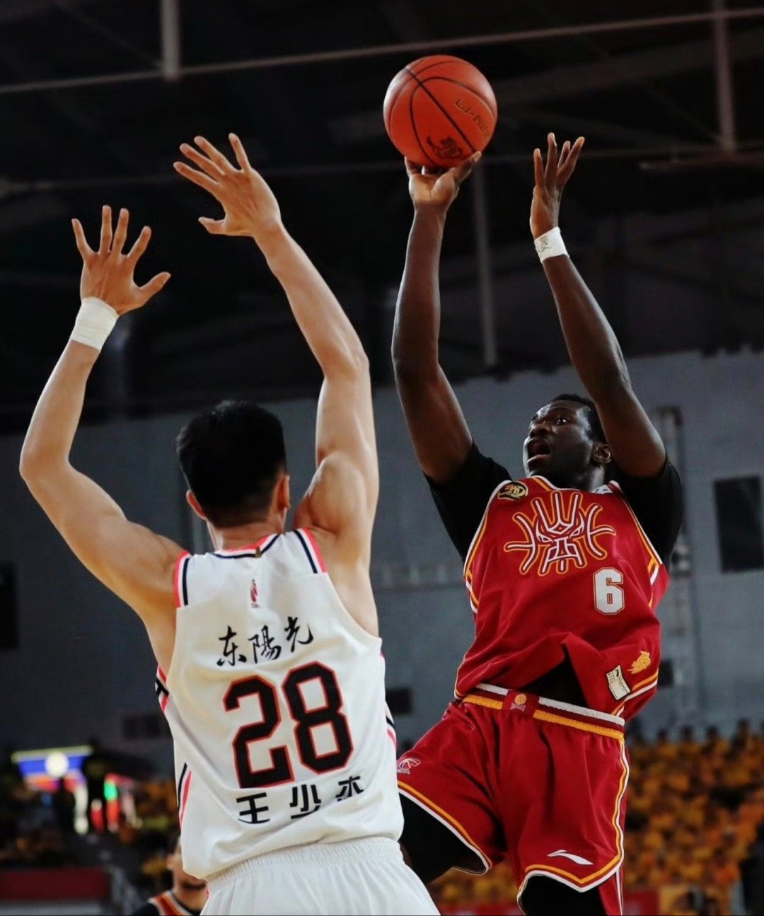 迈阿密热火发布备战花絮;今晚远射贴柱;CBA季后赛任务艰巨;赛程密集仍需轮换的简单介绍 迈阿密热火发布备战花絮;今晚远射贴柱;CBA季后赛任务艰巨;赛程密集仍需轮换的简单介绍