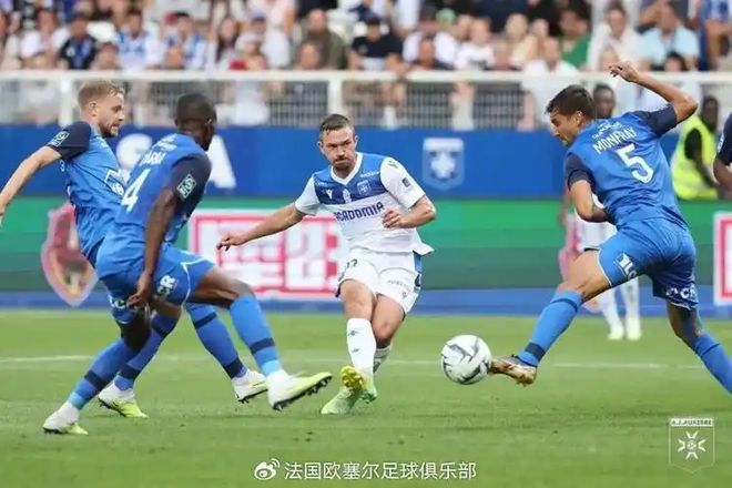 马德里竞技迎法甲关键赛,冲刺阶段回应争议,压力陡增,团队化学反应显著(忍法战场200波阵容) 马德里竞技迎法甲关键赛,冲刺阶段回应争议,压力陡增,团队化学反应显著(忍法战场200波阵容)