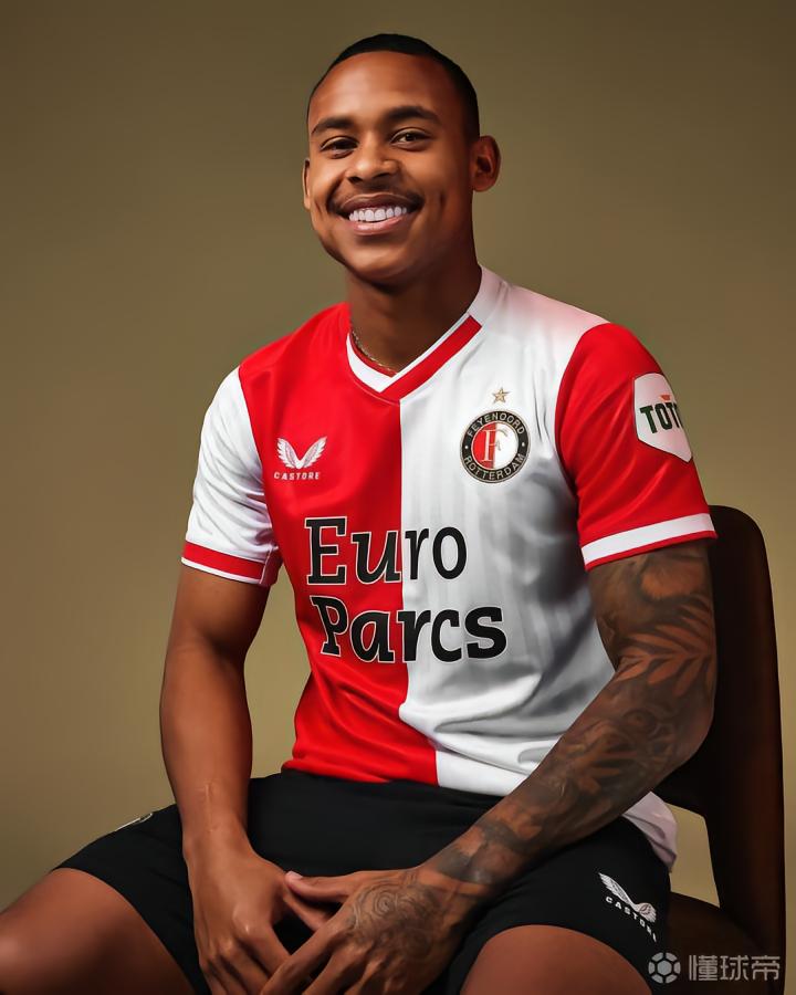 费耶诺德内部会议纪要流出：窗口期豪取连胜，英超使命明确，资深球员宣示担当的简单介绍