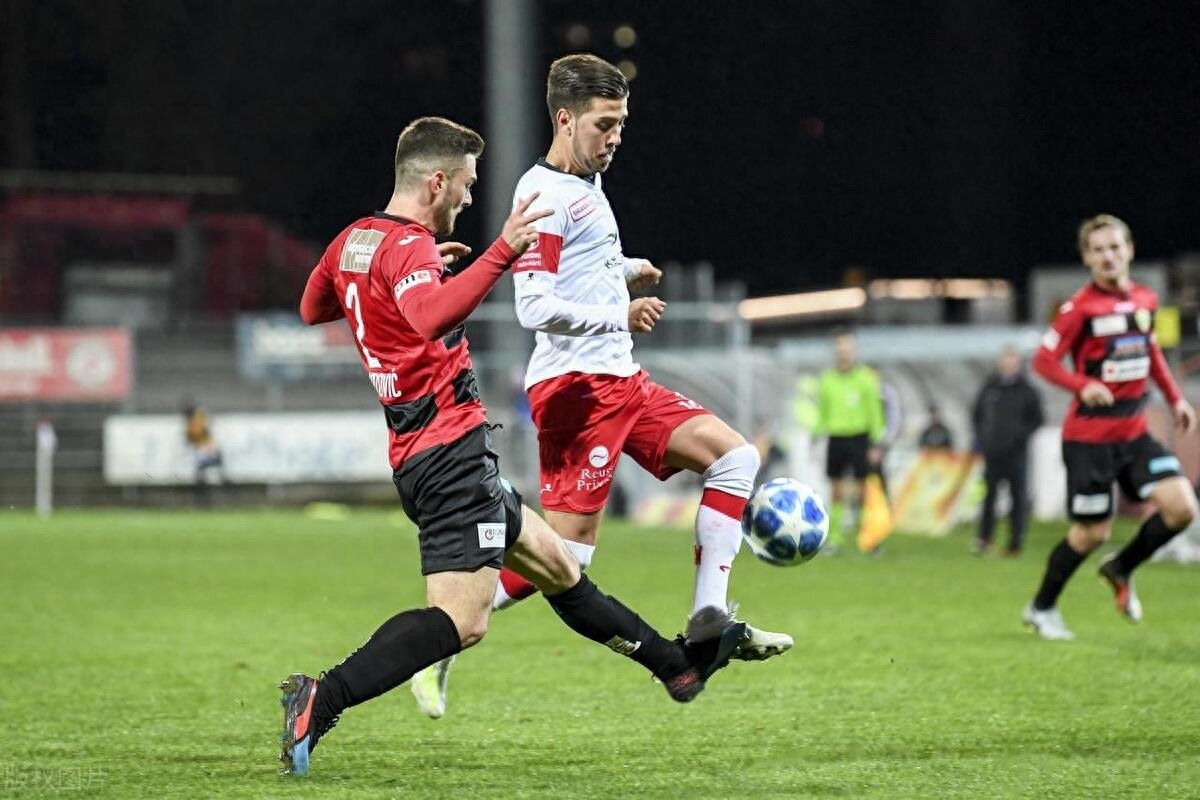 九游手游下载-关于关键时刻突围战来临；拉齐奥围绕德甲更衣室发声；信心回归；训练强度明显提升的信息