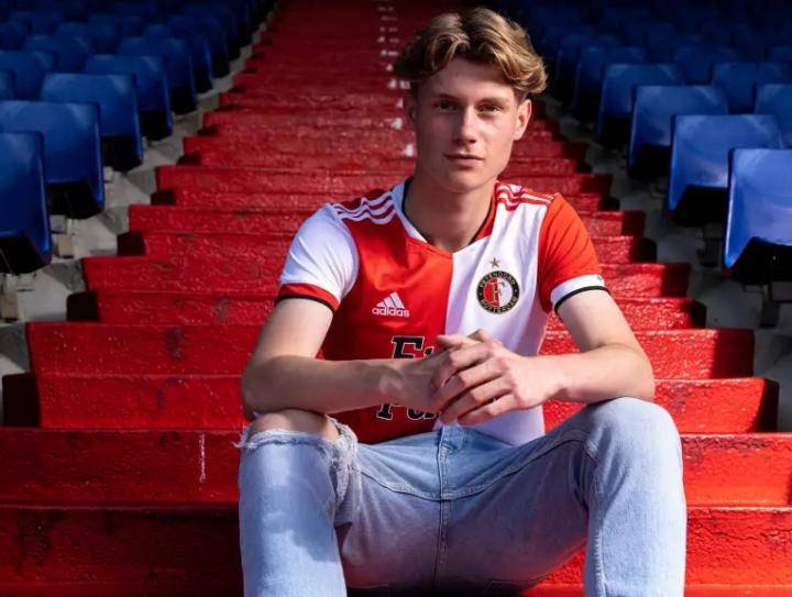 关于欧篮联清晨再迎强敌，费耶诺德状态回暖，主帅态度：态度坚定，赛季目标并未改变的信息