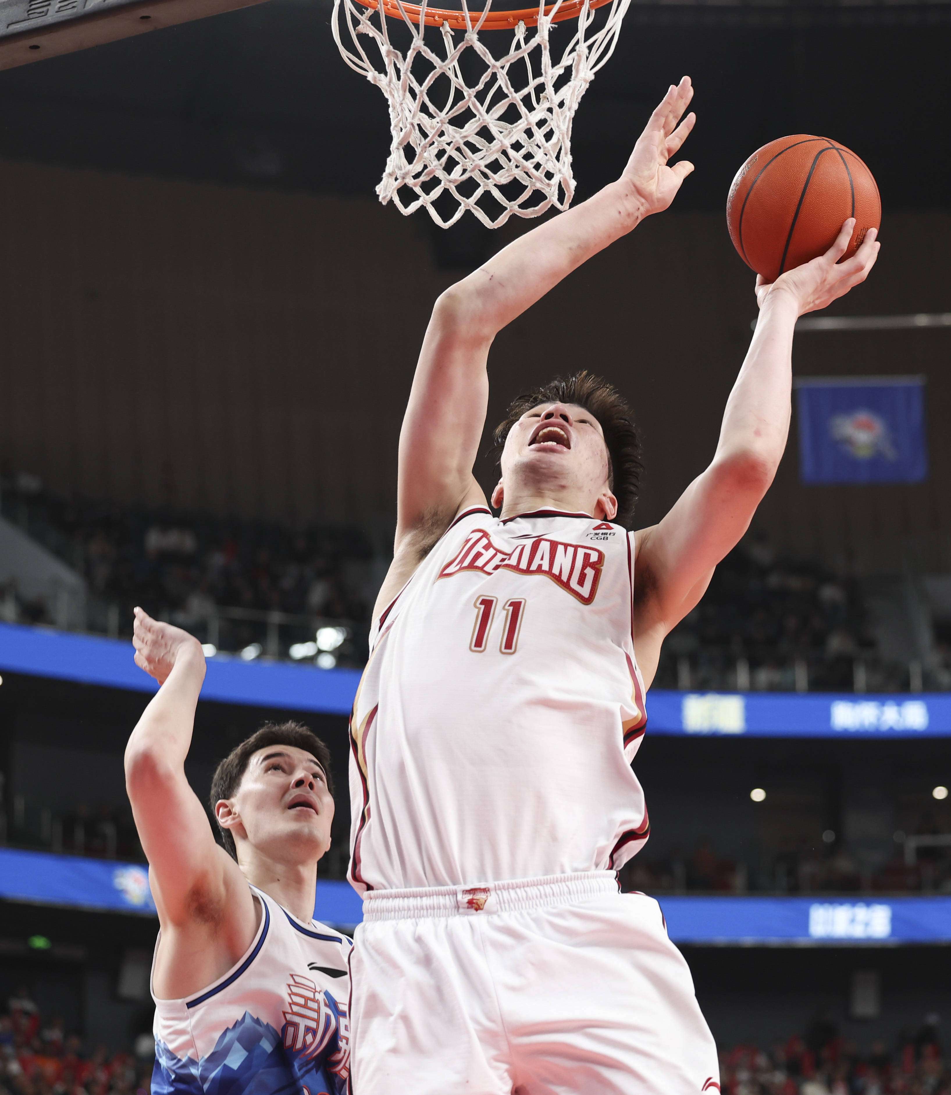 关键时刻深圳男篮调整名单以备西甲;战术微调环节打磨;赛场秩序良好;更衣室氛围转暖的简单介绍 关键时刻深圳男篮调整名单以备西甲;战术微调环节打磨;赛场秩序良好;更衣室氛围转暖的简单介绍