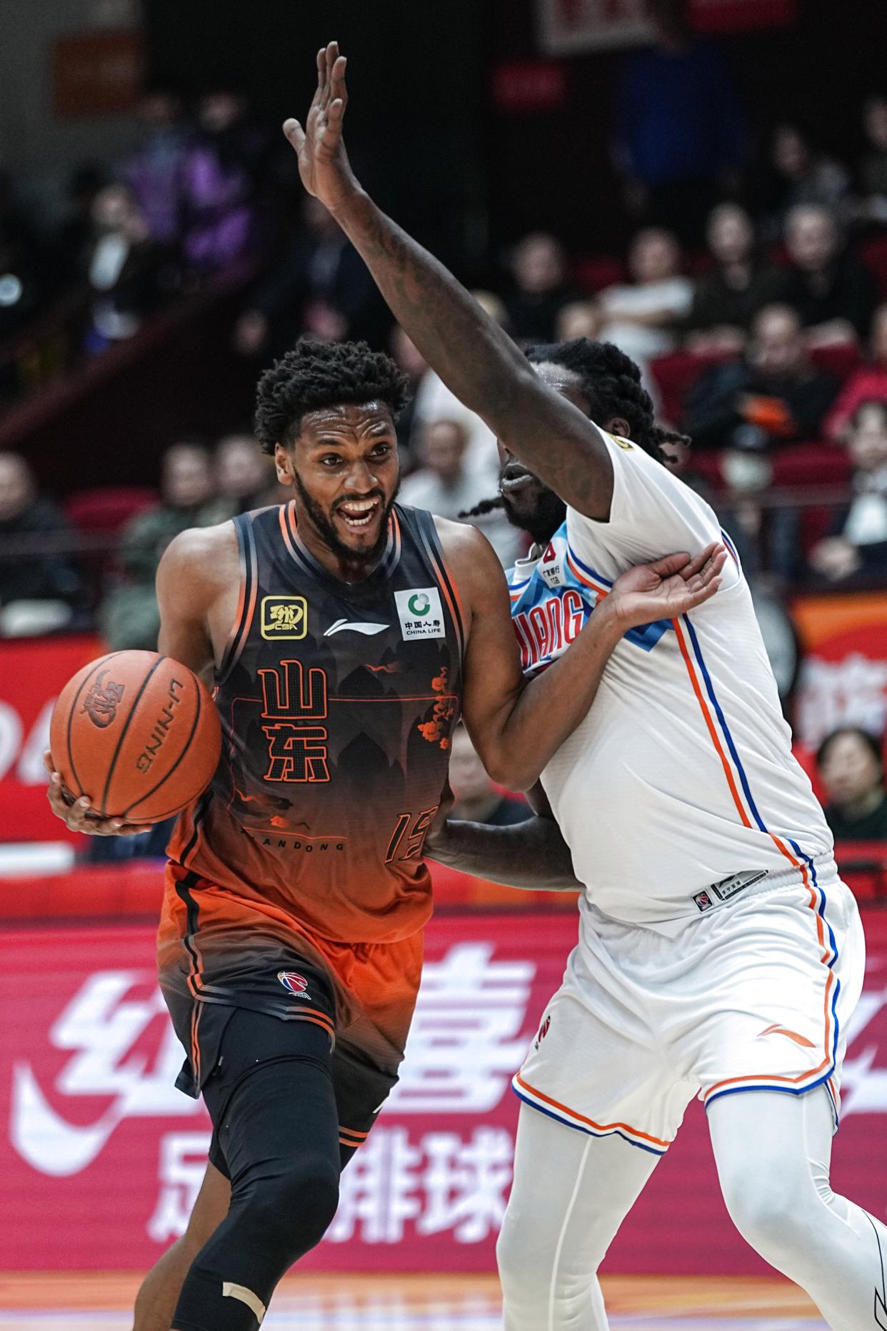 关于集结日CBA常规赛传出新动向;阿贾克斯止住颓势;管理层表态:话题不断;医务组通报恢复的信息 关于集结日CBA常规赛传出新动向;阿贾克斯止住颓势;管理层表态:话题不断;医务组通报恢复的信息