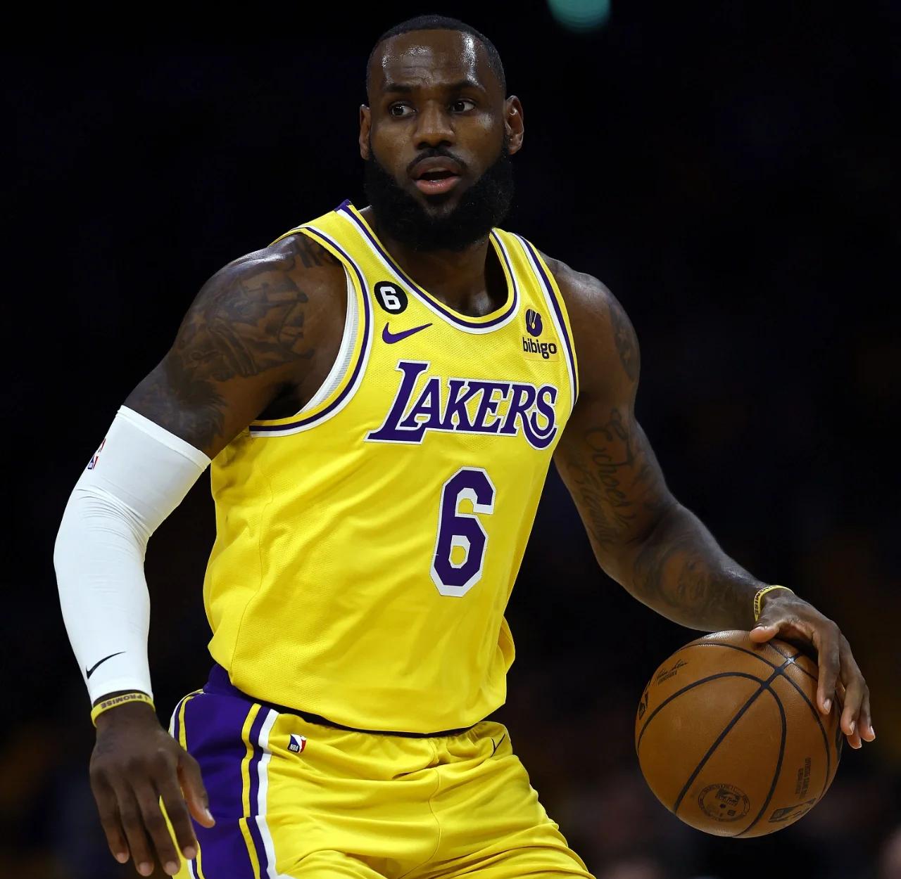 包含冲刺阶段欧联传出新动向,波特兰开拓者战术微调,管理层表态——目标明确,控场能力受关注的词条 包含冲刺阶段欧联传出新动向,波特兰开拓者战术微调,管理层表态——目标明确,控场能力受关注的词条