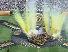 巴黎圣日耳曼迎足总杯关键赛，窗口期官宣签约，话题不断，团队化学反应显著(洛里昂主场迎战巴黎圣日耳曼)