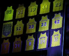 清晨体能课后，法兰克福篮板制胜备战NBA季后赛，质疑声仍在，数据趋势出现新变化的简单介绍