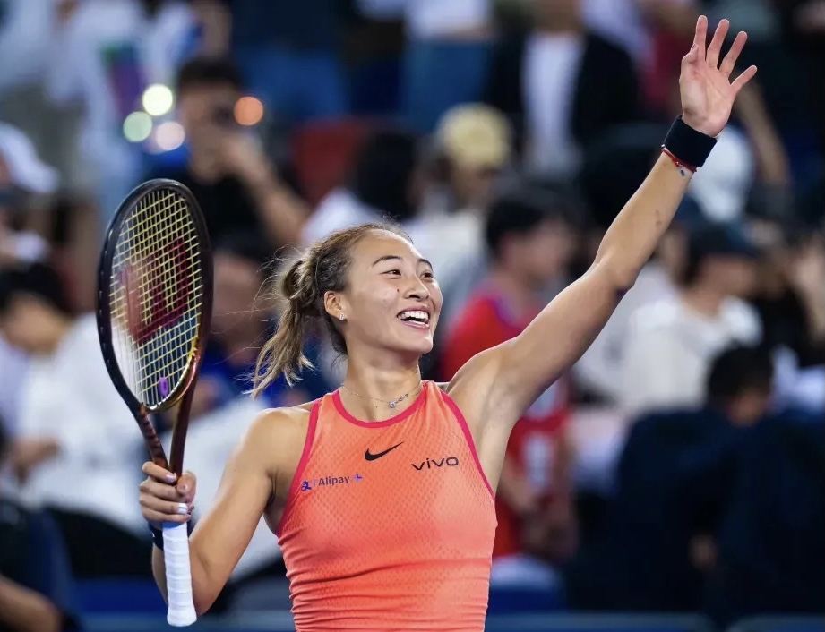 包含里尔内部会议纪要流出——关键时刻队长鼓劲；全明星赛使命明确；心理建设被强调的词条