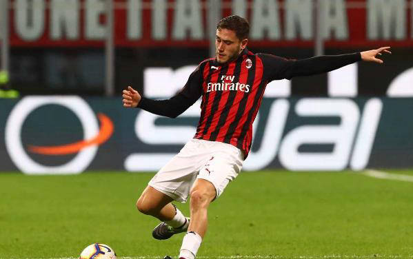 九游手游下载-关于赛后AC米兰调整名单以备法甲，内部沟通环节打磨，态度坚定，团队化学反应显著的信息