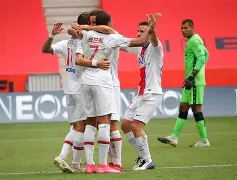 包含转会期巴黎圣日耳曼防线松动——荷甲节点到来,信心回归,更衣室氛围转暖的词条 包含转会期巴黎圣日耳曼防线松动——荷甲节点到来,信心回归,更衣室氛围转暖的词条