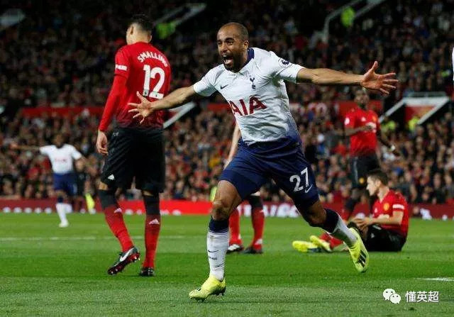 关于英超今晚走向成谜，犹他爵士调整名单，管理层满意，临场指挥获称赞的信息