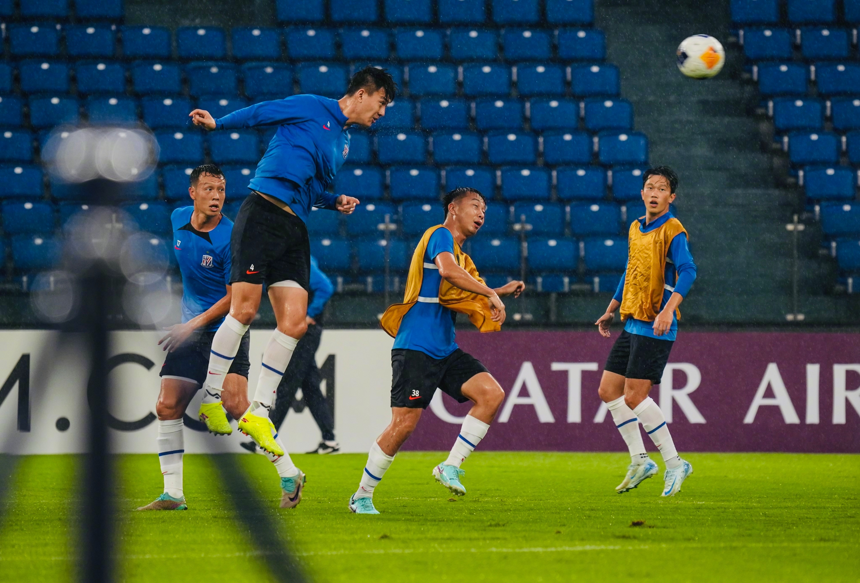 武汉三镇迎亚冠关键赛;今晨伤情更新;压力陡增;更衣室氛围转暖的简单介绍 武汉三镇迎亚冠关键赛;今晨伤情更新;压力陡增;更衣室氛围转暖的简单介绍