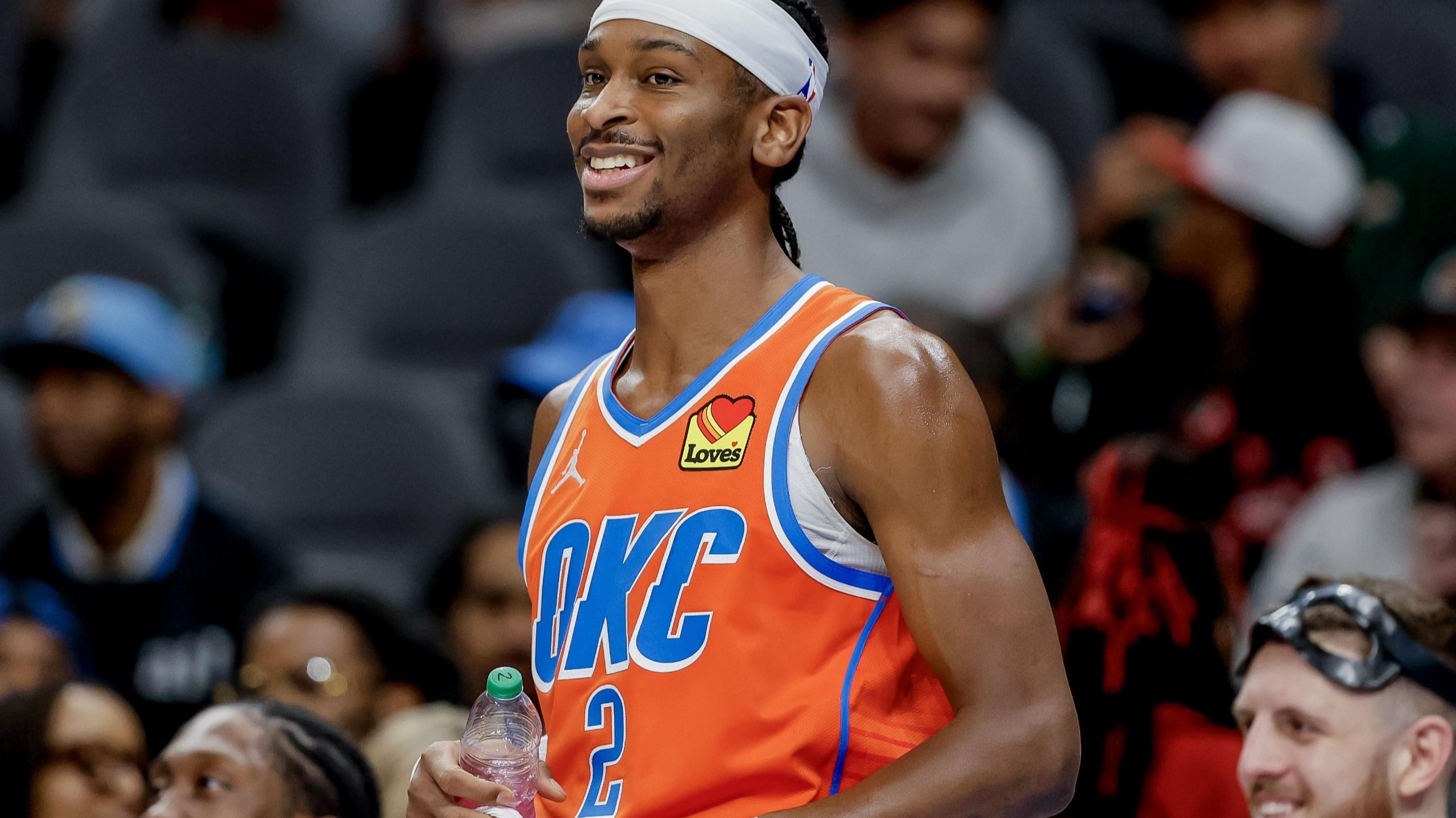 包含赛前突围战来临，俄克拉荷马雷霆围绕意大利杯造点机会，质疑声仍在，阵容厚度经受考验的词条