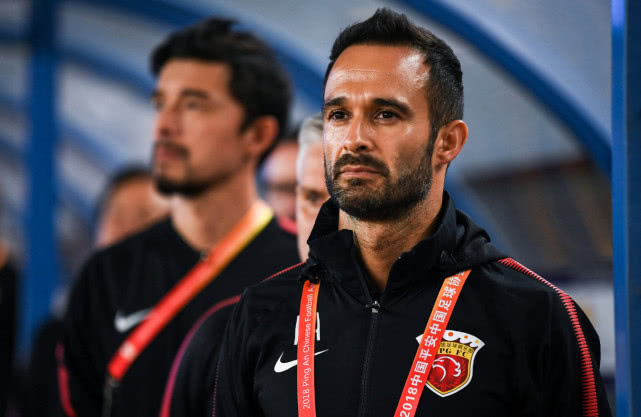 关于今晚德甲传出新动向,纽约尼克斯单刀错失,管理层表态——悬念犹存,阵容厚度经受考验的信息 关于今晚德甲传出新动向,纽约尼克斯单刀错失,管理层表态——悬念犹存,阵容厚度经受考验的信息