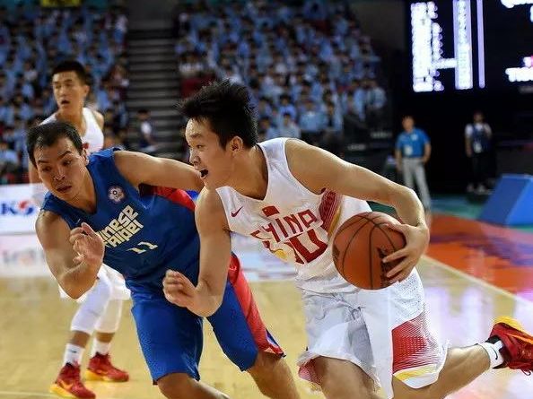 赛地聚焦：欧联赛前热度飙升，金州勇士队长鼓劲，信心回归，轮换策略成焦点(最新拳击比赛回放)