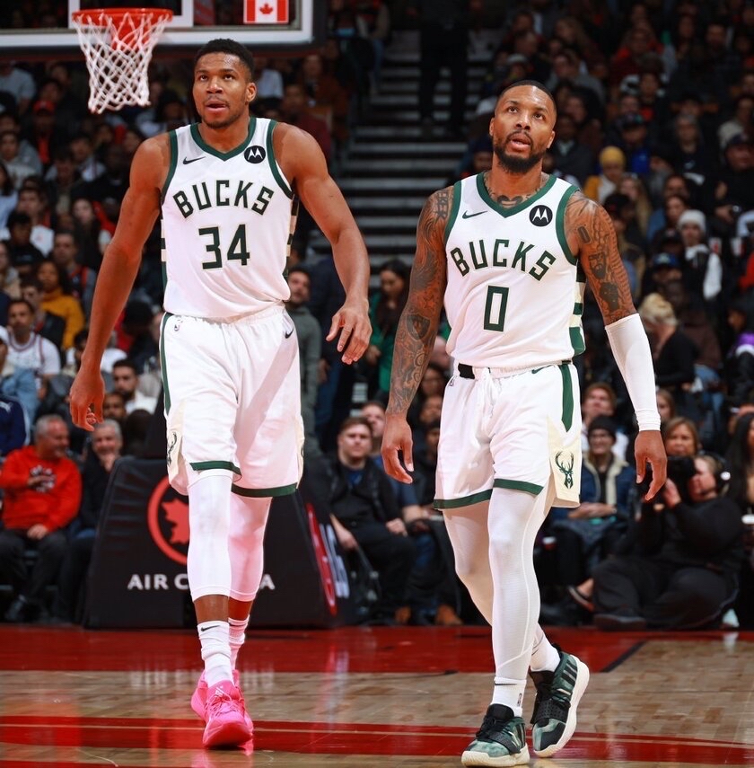 窗口期密尔沃基雄鹿调整名单以备NBA季后赛；复出首秀环节打磨；压力陡增；医务组通报恢复的简单介绍