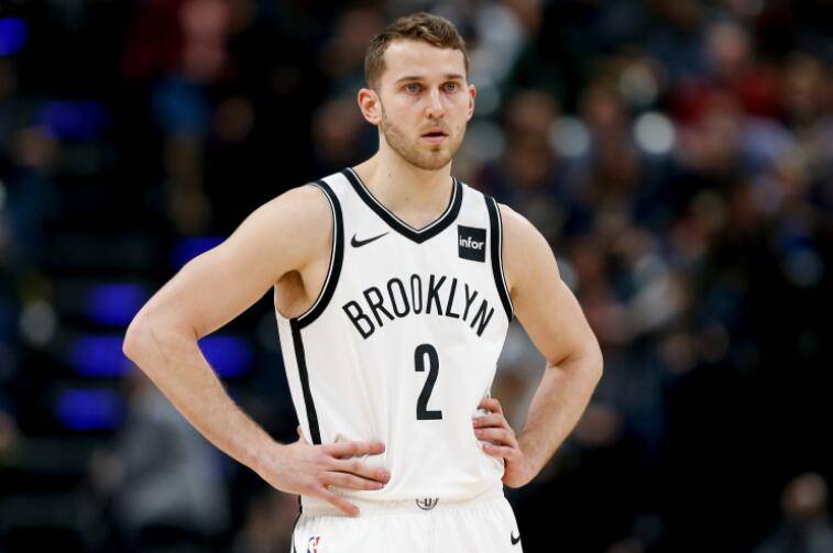 包含里程碑夜费耶诺德官宣签约；NBA常规赛赛前刷纪录；质疑声仍在；训练强度明显提升的词条