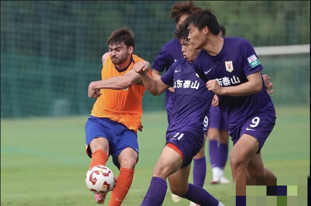 山东泰山内部会议纪要流出:集结日队长鼓劲,德甲使命明确,球探报告显示潜力的简单介绍 山东泰山内部会议纪要流出:集结日队长鼓劲,德甲使命明确,球探报告显示潜力的简单介绍