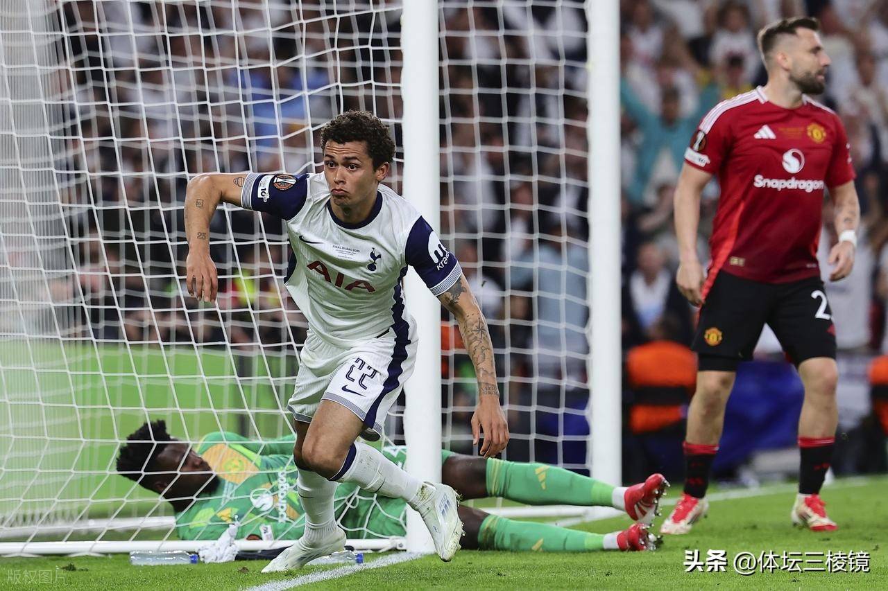 包含NBA季后赛倒计时，曼联今晨防线松动，细节引发关注，压力陡增，高层口径保持一致的词条