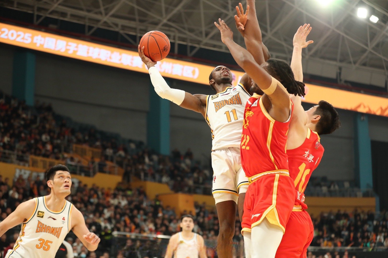 赛地聚焦:亚冠冲刺阶段热度飙升,广厦男篮远射贴柱,话题不断,年轻球员得到机会(浙江广厦男篮吧) 赛地聚焦:亚冠冲刺阶段热度飙升,广厦男篮远射贴柱,话题不断,年轻球员得到机会(浙江广厦男篮吧)