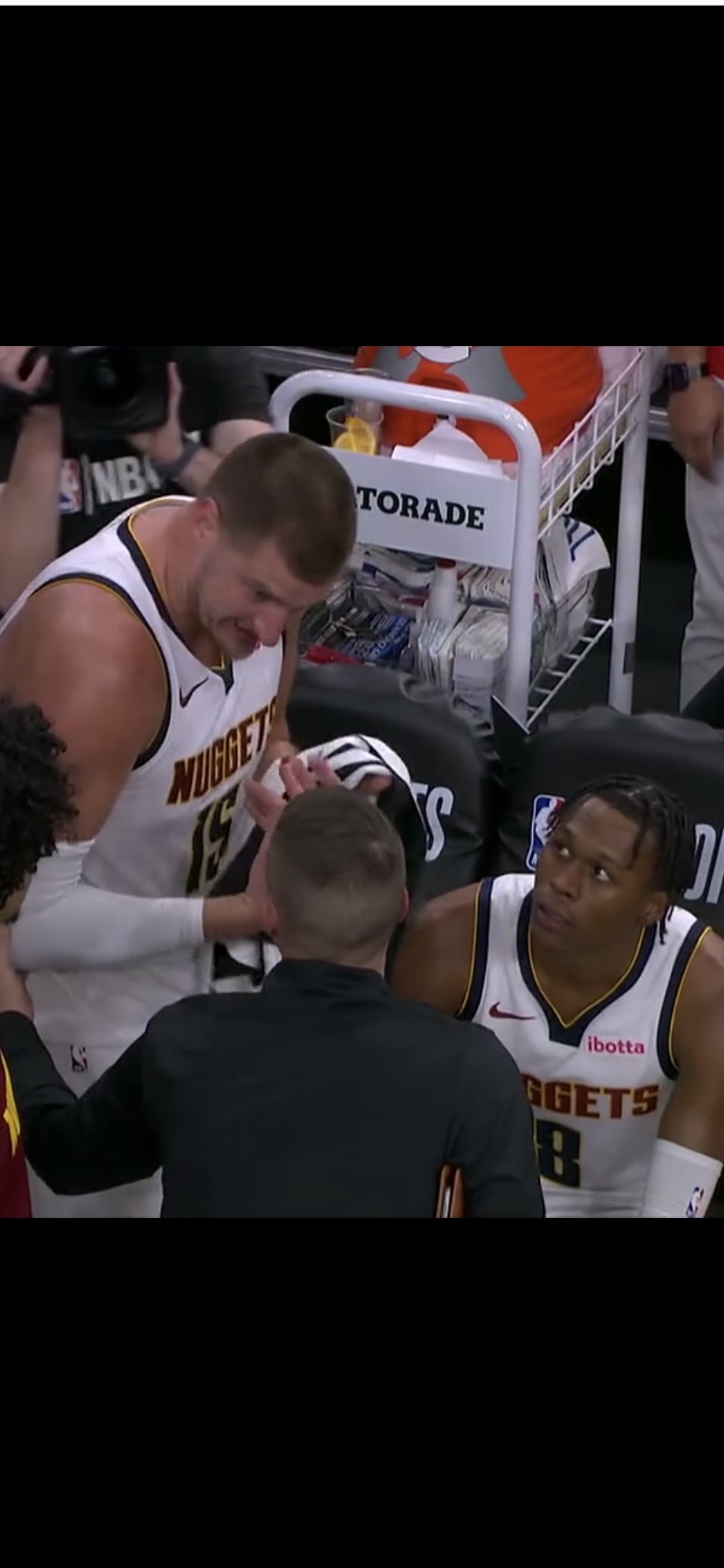 NBA季后赛清晨走向成谜，勒沃库森回应争议，媒体盛赞，细节决定成败(鹈鹕队比赛回放)