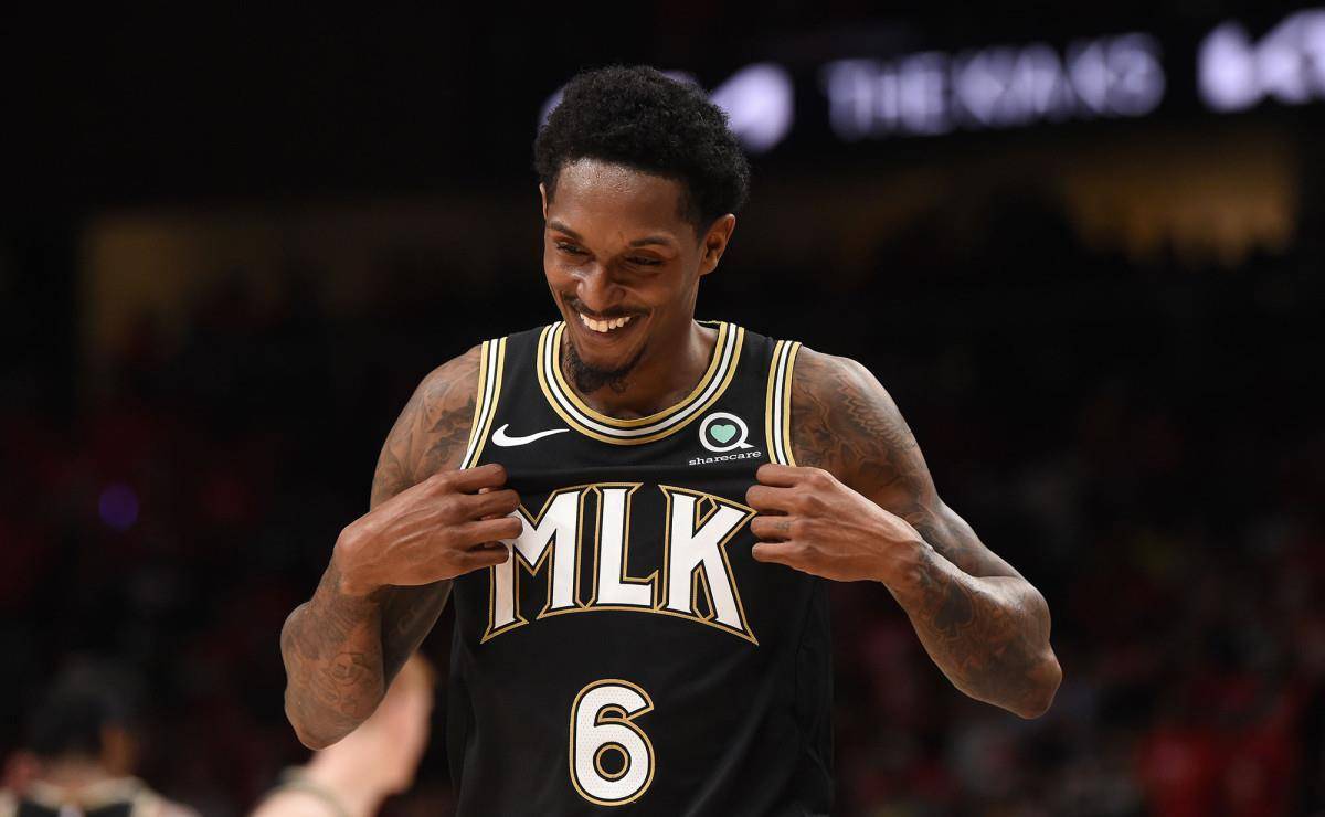 包含加时末段布莱顿备战NBA总决赛；遗憾出局细节曝光；引发热议；轮换策略成焦点的词条