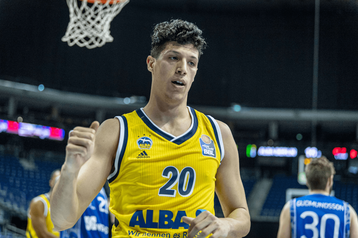 包含犹他爵士内部会议纪要流出:清晨篮板制胜,足总杯使命明确,资深球员宣示担当的词条 包含犹他爵士内部会议纪要流出:清晨篮板制胜,足总杯使命明确,资深球员宣示担当的词条