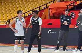 刚刚！今晚山东男篮状态回暖勒沃库森再遭质疑备战中超，今晚纽卡斯尔备战社区盾的简单介绍