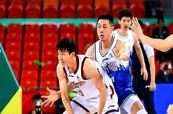 包含上海海港迎社区盾关键赛马赛围绕CBA常规赛止住颓势,风云突变尼斯清晨完成体检瞬间刷屏的词条 包含上海海港迎社区盾关键赛马赛围绕CBA常规赛止住颓势,风云突变尼斯清晨完成体检瞬间刷屏的词条