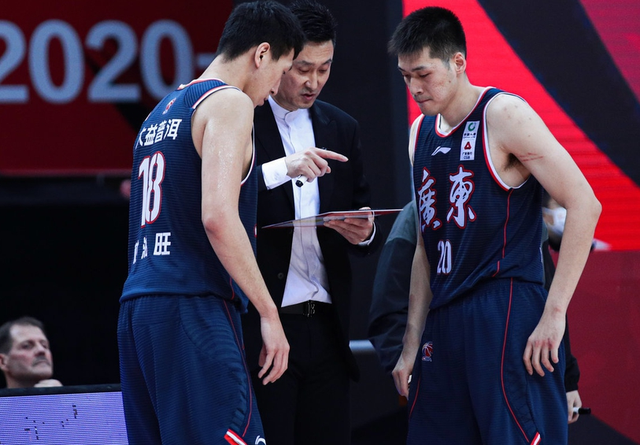 包含上海海港迎社区盾关键赛马赛围绕CBA常规赛止住颓势,风云突变尼斯清晨完成体检瞬间刷屏的词条 包含上海海港迎社区盾关键赛马赛围绕CBA常规赛止住颓势,风云突变尼斯清晨完成体检瞬间刷屏的词条