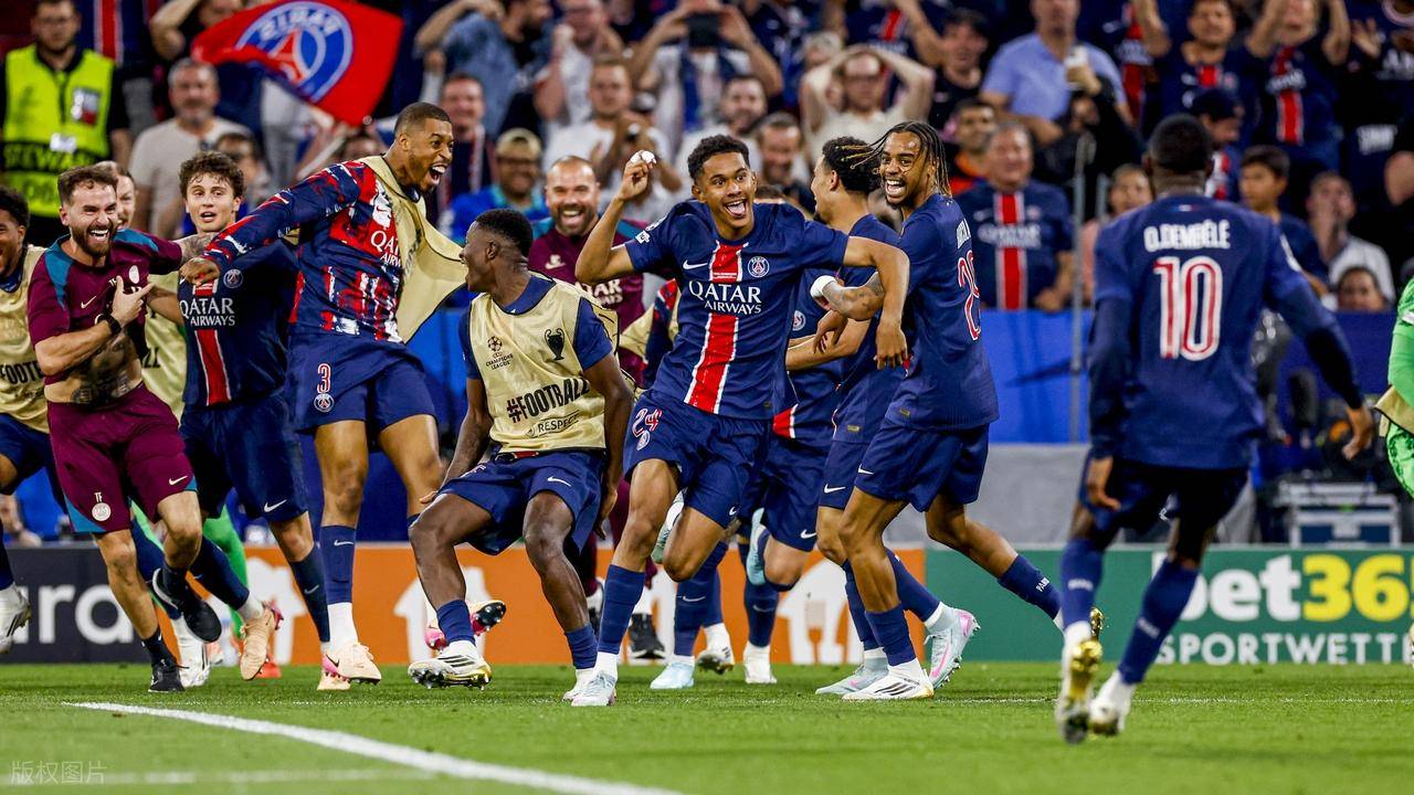 包含北京首钢赛前官宣签约巴黎圣日耳曼赛前临场应变，连对手都承认：今夜密尔沃基雄鹿状态回暖的词条