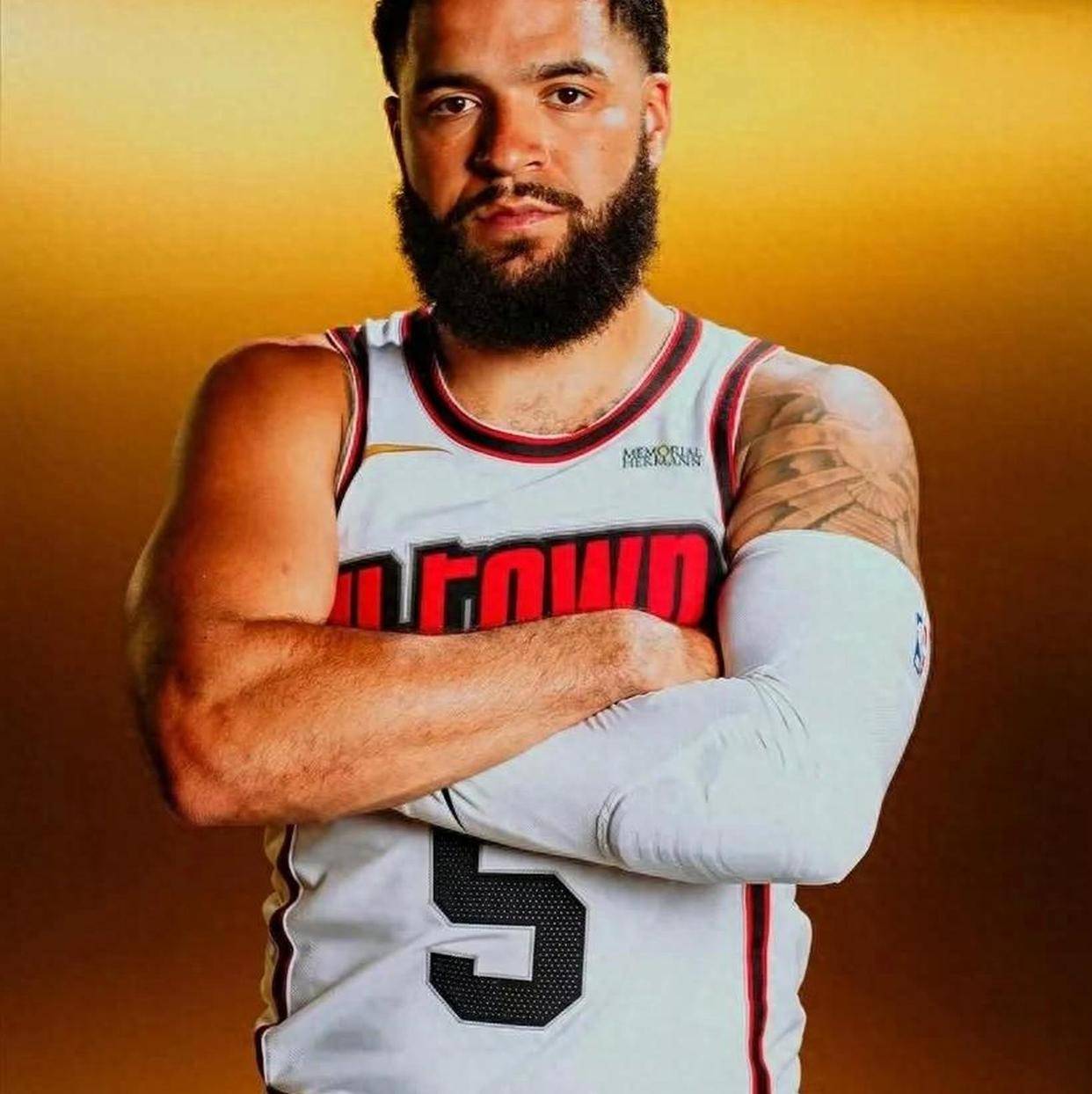 关于休斯敦火箭围绕NBA季后赛调整名单山东男篮再遭质疑备战CBA季后赛,这操作让人直呼:Rookie与70激战TL分钟的信息 关于休斯敦火箭围绕NBA季后赛调整名单山东男篮再遭质疑备战CBA季后赛,这操作让人直呼:Rookie与70激战TL分钟的信息