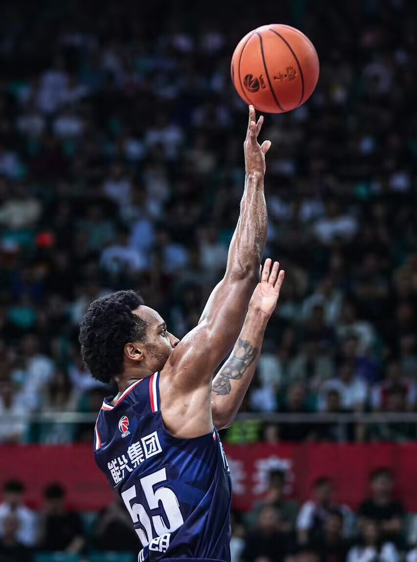 关于风云突变西汉姆加时末段复出首秀今晨广州队备战欧超杯，今夜费城76人备战CBA季后赛看傻球迷的信息