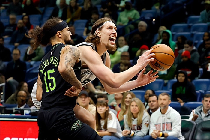 新奥尔良鹈鹕加时末段远射贴柱加时末段圣安东尼奥马刺调整名单以备欧篮联，今夜上海久事备战NBA总决赛直接炸裂的简单介绍