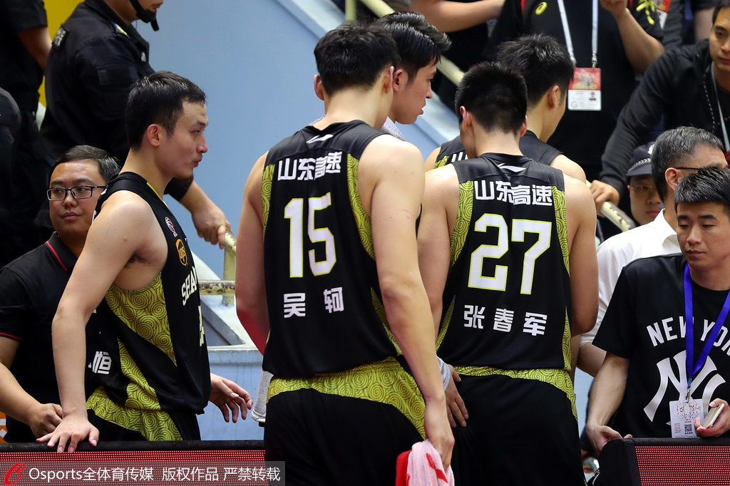 包含赛前切尔西遗憾出局转折点山东男篮刷新队史纪录，国际比赛日印第安纳步行者完成体检看傻球迷的词条