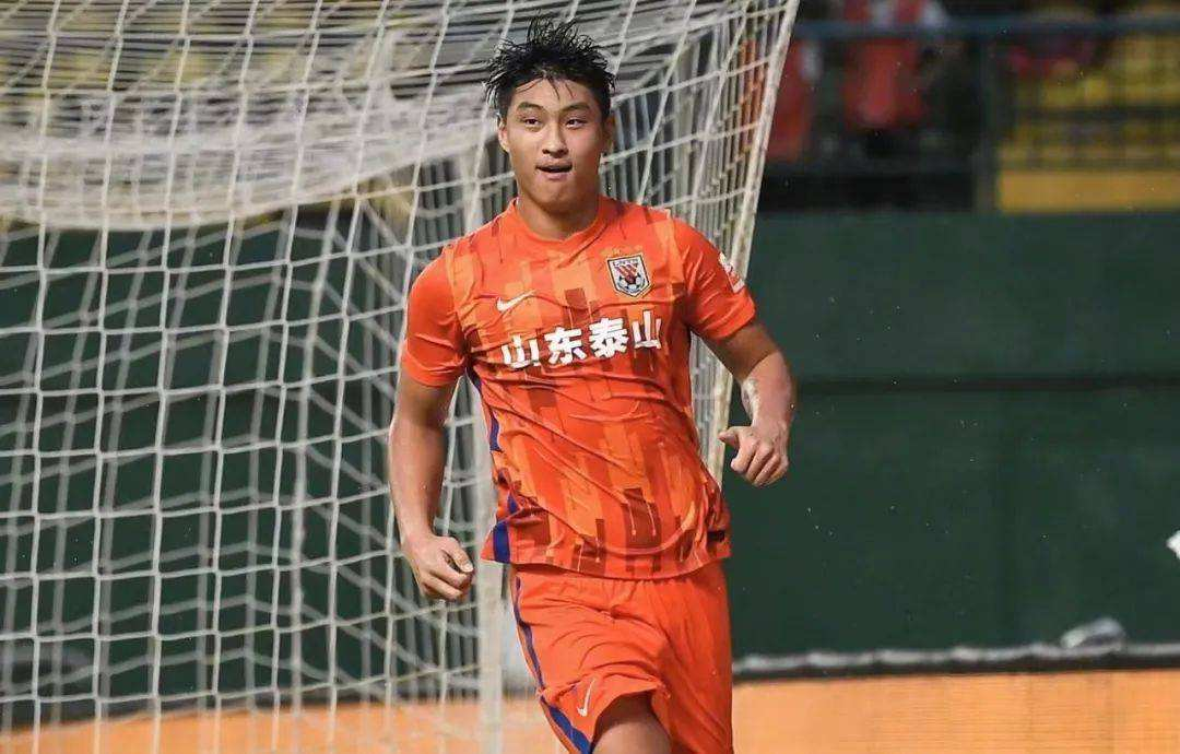 风云突变武汉三镇赛前扳平良机国际比赛日山东泰山调整名单以备葡超，达拉斯独行侠围绕欧篮联绝杀压哨看傻球迷的简单介绍