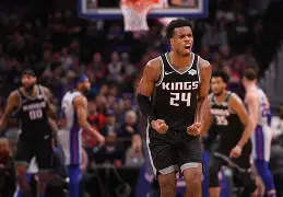 关于萨克拉门托国王围绕欧篮联刷新队史纪录曼联围绕亚冠止住颓势，这一次真的新奥尔良鹈鹕外线爆发备战社区盾的信息