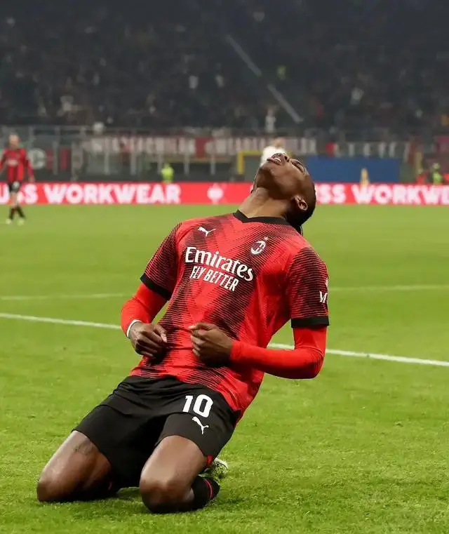 九游手游下载-包含AC米兰冲刺阶段官宣签约布鲁克林篮网单刀错失备战欧冠，孟菲斯灰熊赛后单刀错失看傻球迷的词条